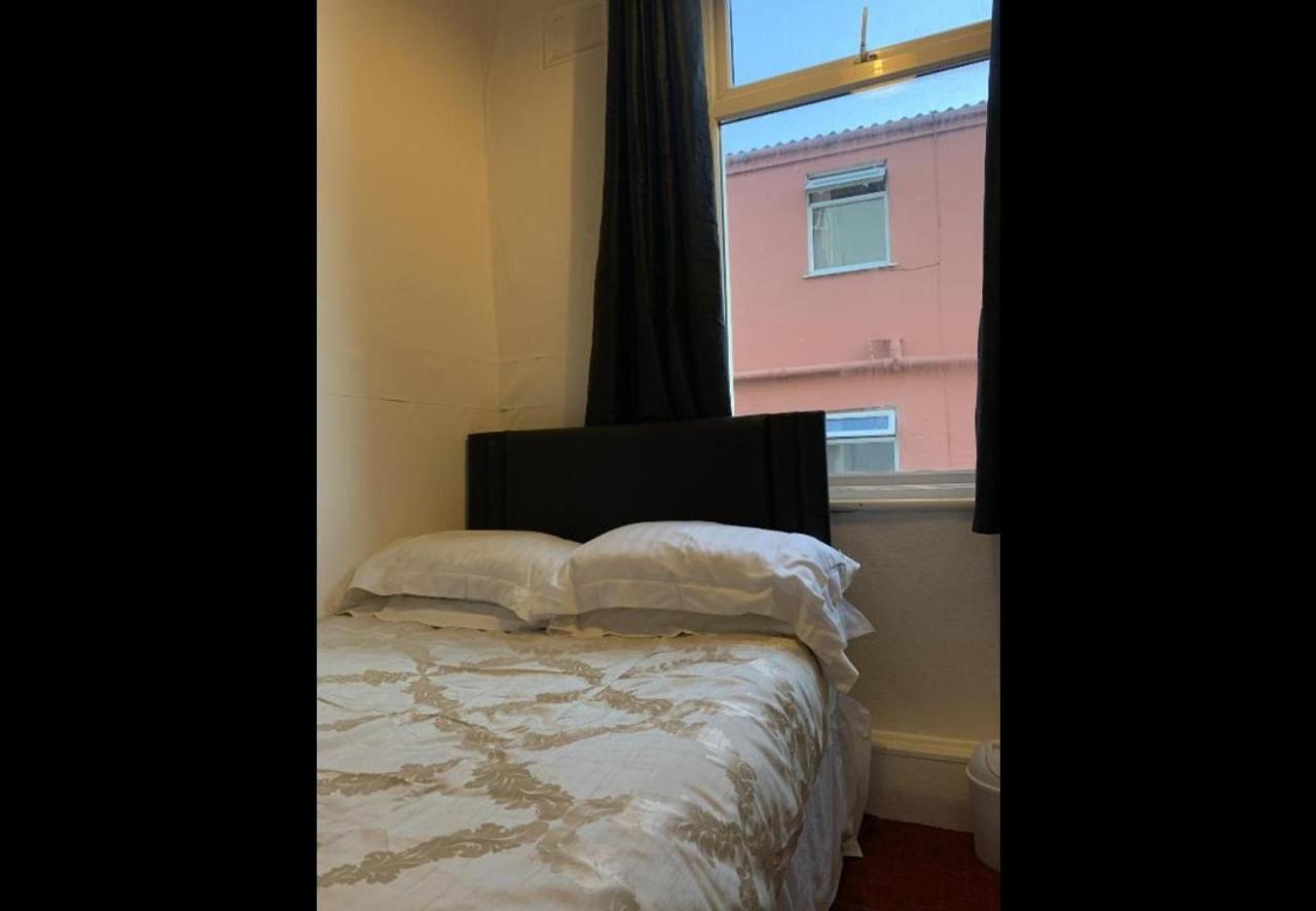 Oyo Binglea Hotel - Blackpool — Photos 3